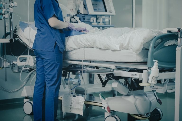 travel nursing basic requirements
